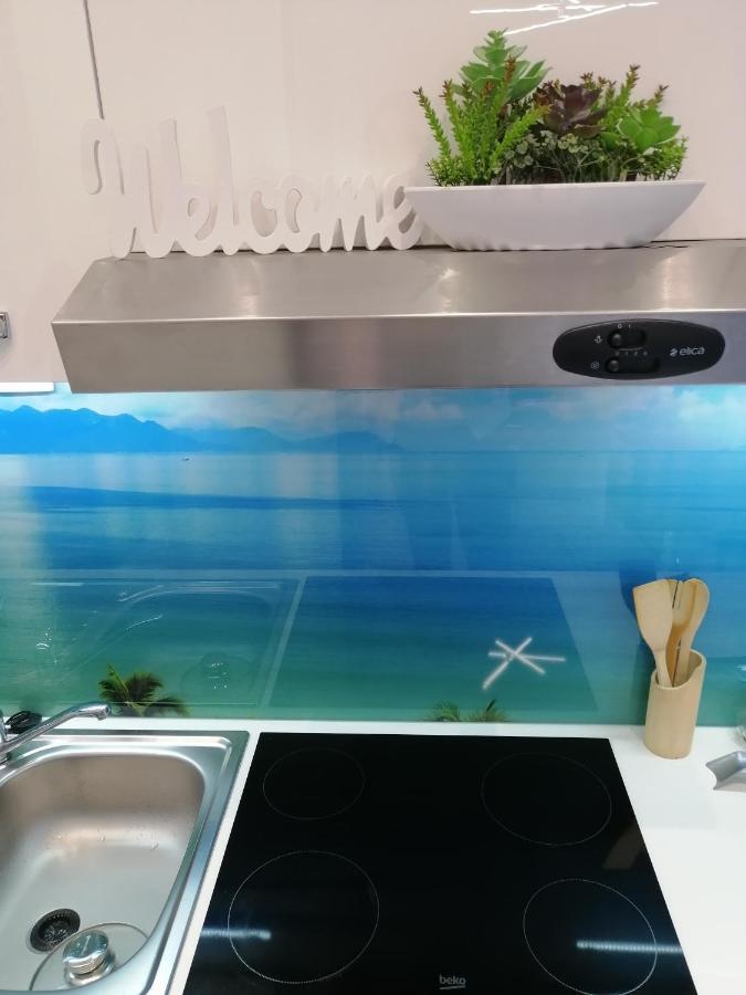 Apartment Rose By The Beach & Tennis Courts Сплит Екстериор снимка