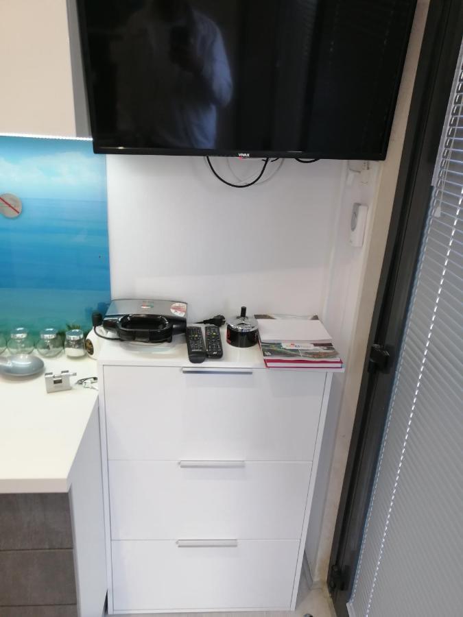 Apartment Rose By The Beach & Tennis Courts Сплит Екстериор снимка