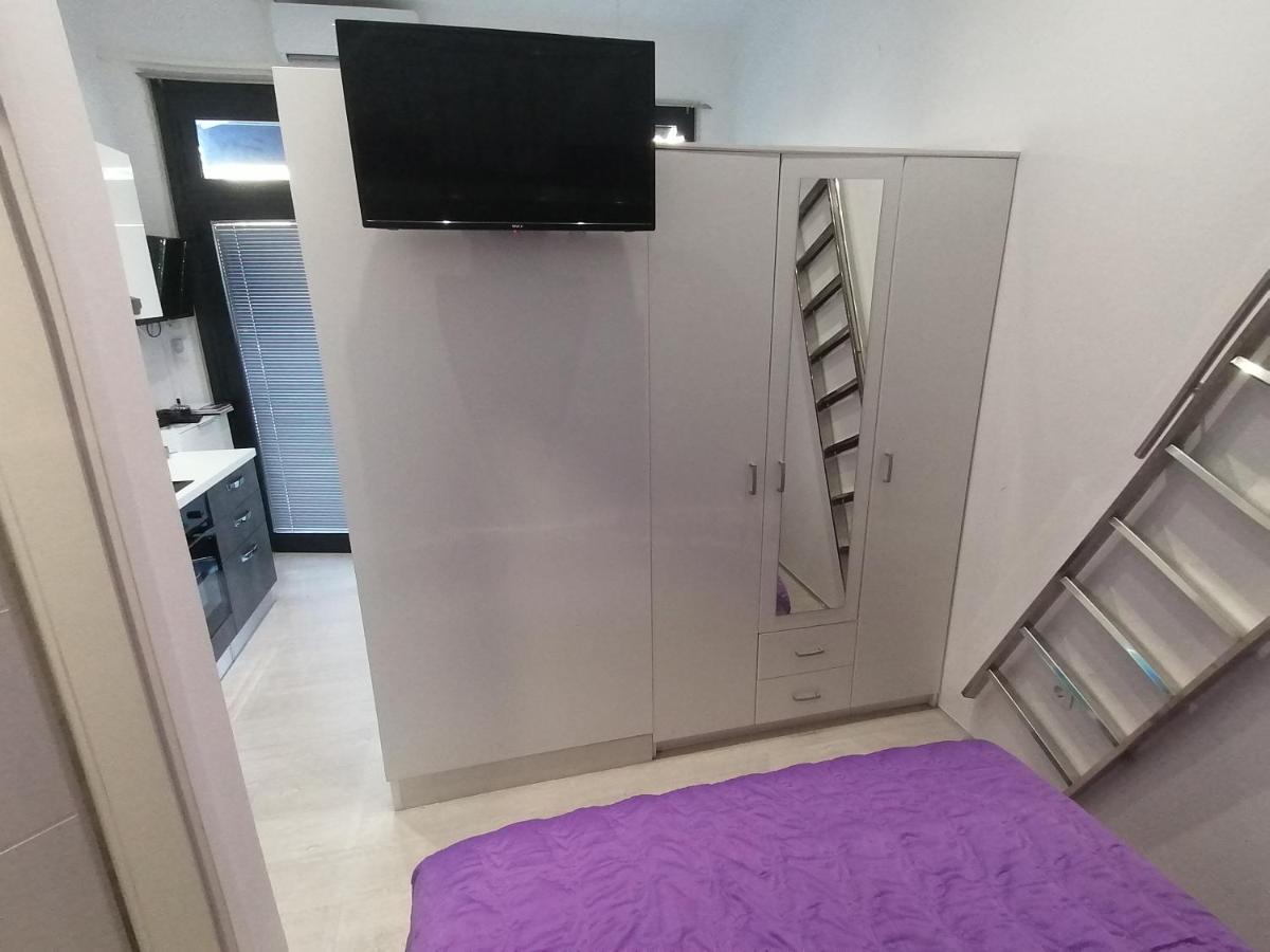 Apartment Rose By The Beach & Tennis Courts Сплит Екстериор снимка