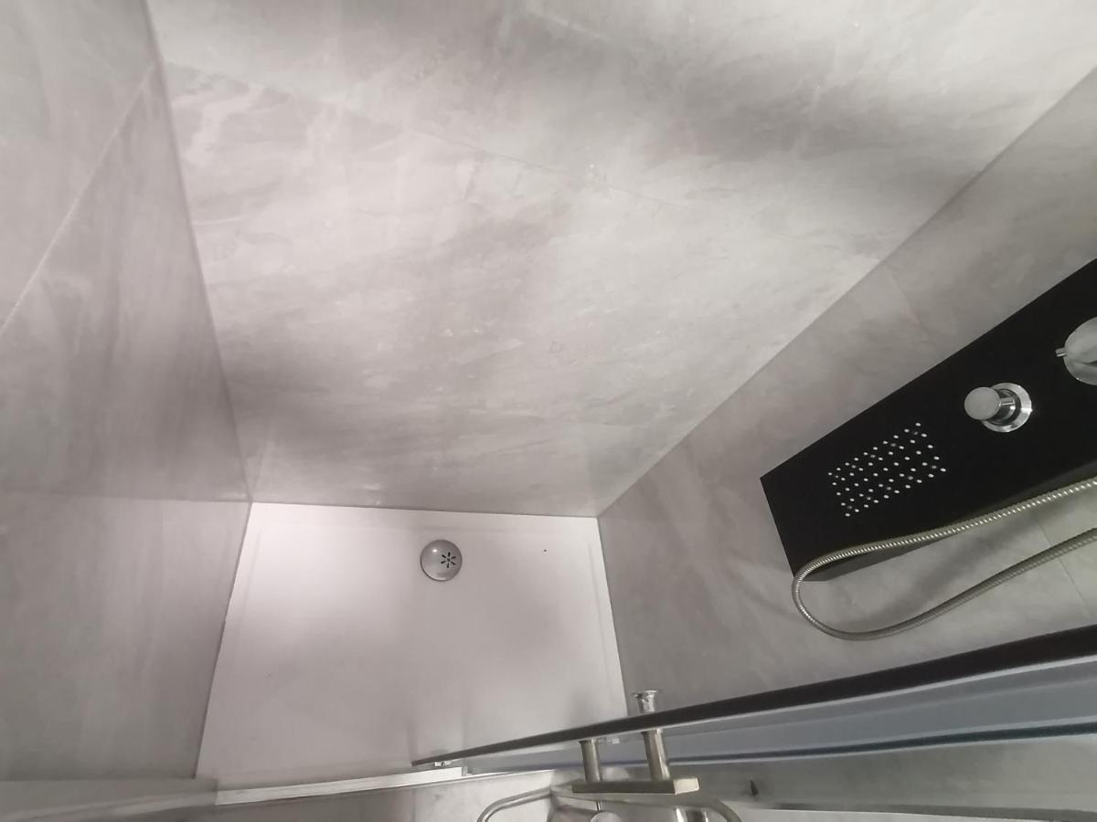 Apartment Rose By The Beach & Tennis Courts Сплит Екстериор снимка